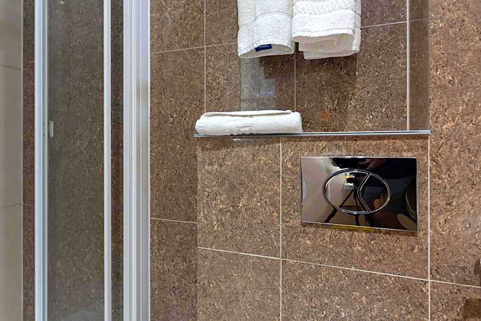 Simply Rooms & Suites