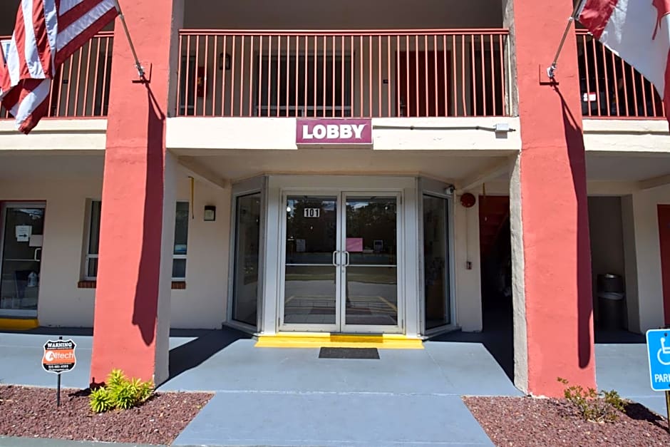 Knights Inn Oswego East