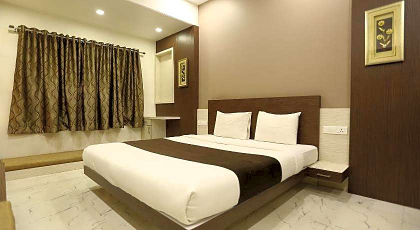 Hotel Madhuri Executive