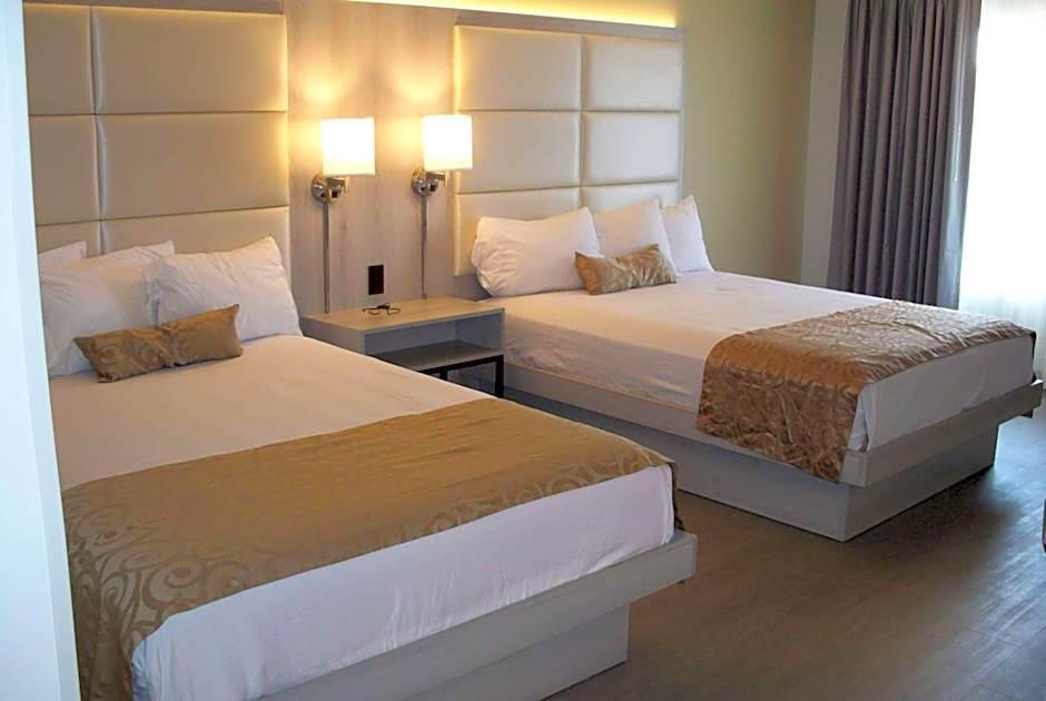 Ramada by Wyndham Burbank Airport