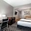 La Quinta Inn & Suites by Wyndham Huntsville Airport Madison