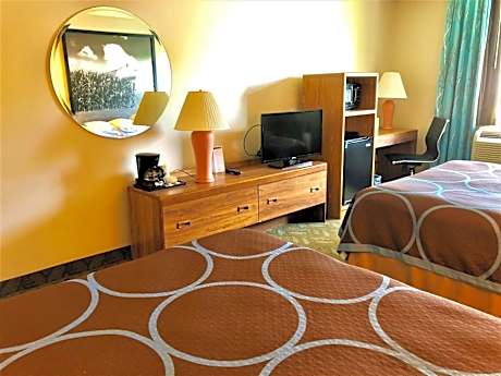 Queen Room with Two Queen Beds - Non-Smoking