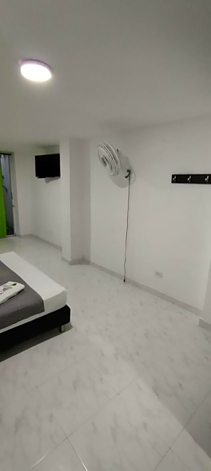 Ayenda 1230 Paradise Lleras