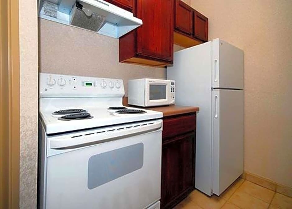 Quality Inn & Suites Near University