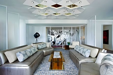 EWOW Two Bedroom Suite, 2 Bedroom Penthouse Suite, Bedroom 1: 1 King, Bedroom 2: 2 Double