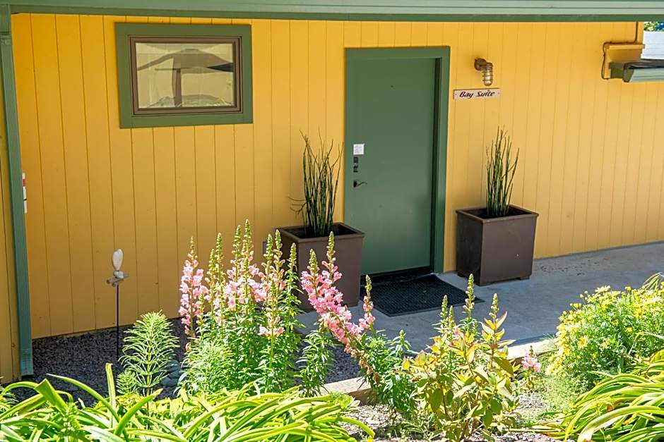 Inn at Buckhorn Cove