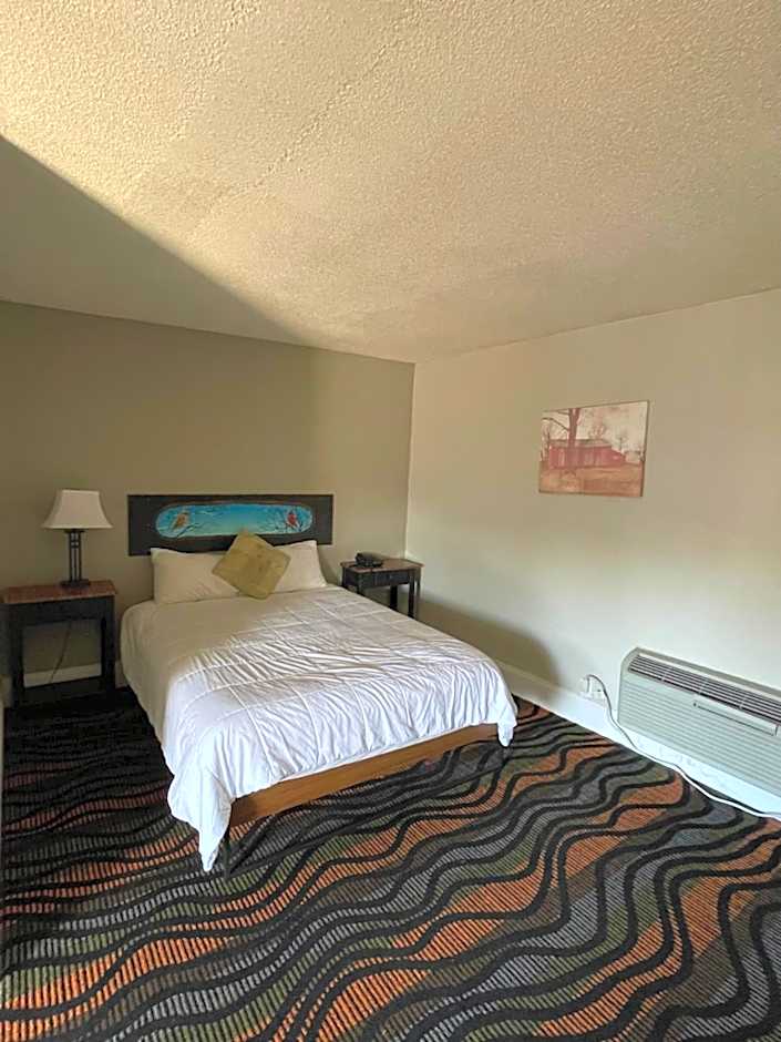 Country Town N' Suites