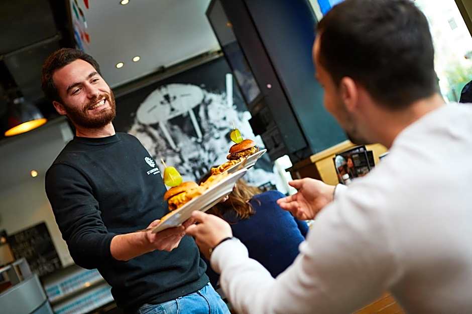 St. Christopher's Canal Hostel