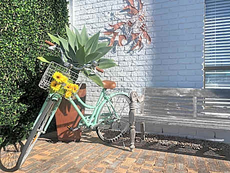 Beachmere Palms Motel