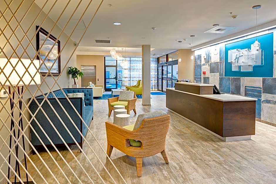 Holiday Inn Express Newport Beach By IHG