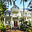 Parrot Key Hotel & Villas