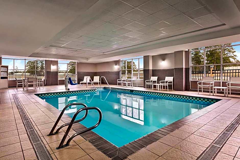 Country Inn & Suites by Radisson, Petersburg, VA
