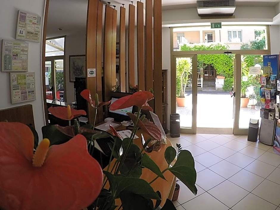Hotel Ausonia B&B RiMiNi