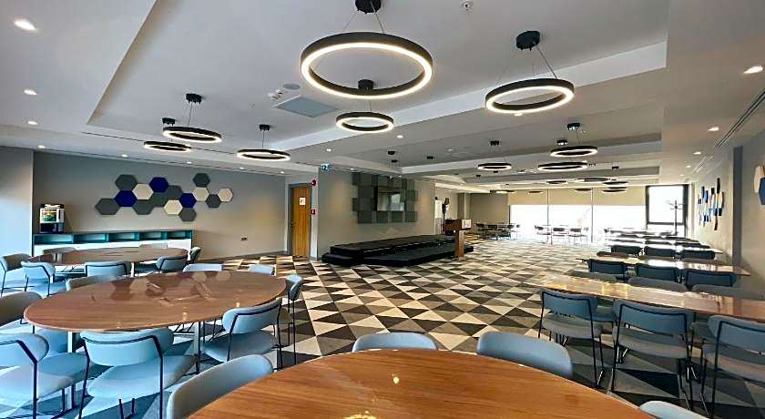 Holiday Inn Express Ankara - Airport By IHG