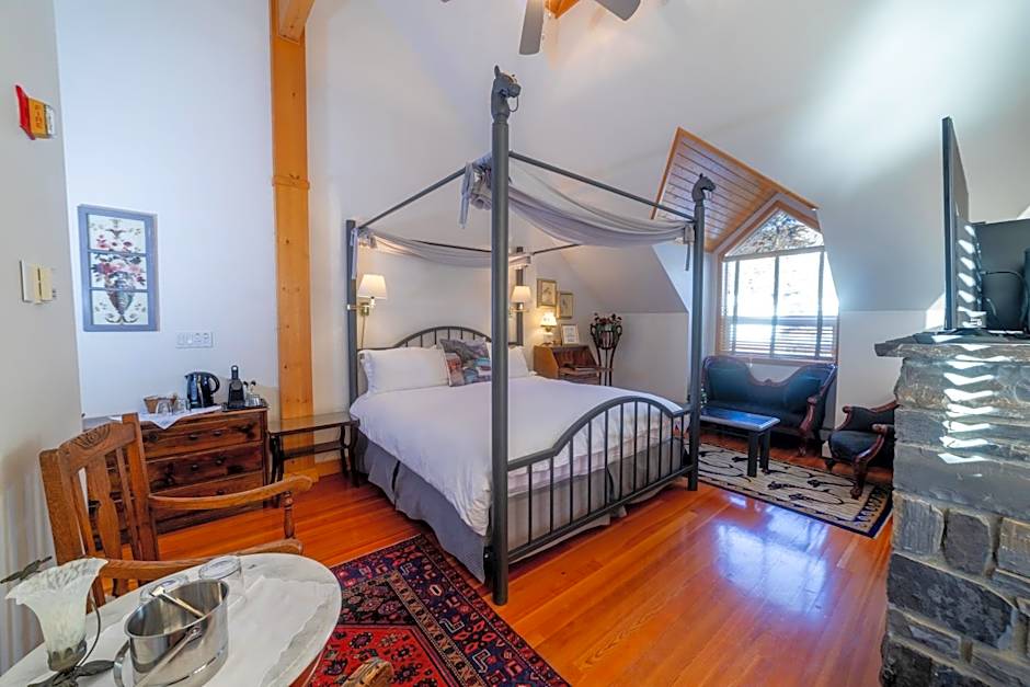 Beaujolais Boutique B&B at Thea's House- Adults Only