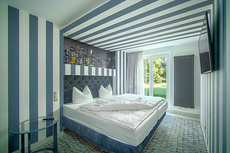 SL'otel im Parforcehaus