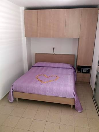 Economy Double or Twin Room