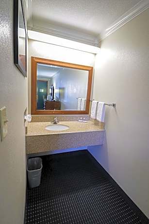 King Room - Disability Access