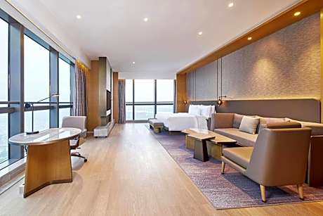 Club Renewal, Club lounge access, Guest room, 1 King