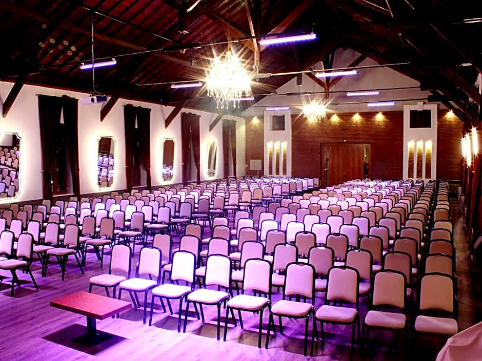 Montania Special Class Hotel