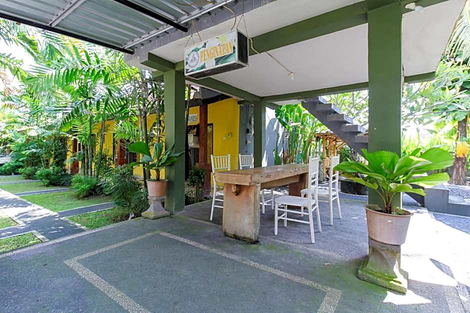RedDoorz at Saren Anyar Homestay Lukluk