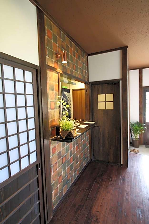 HOSTEL MICHIKUSA-YA