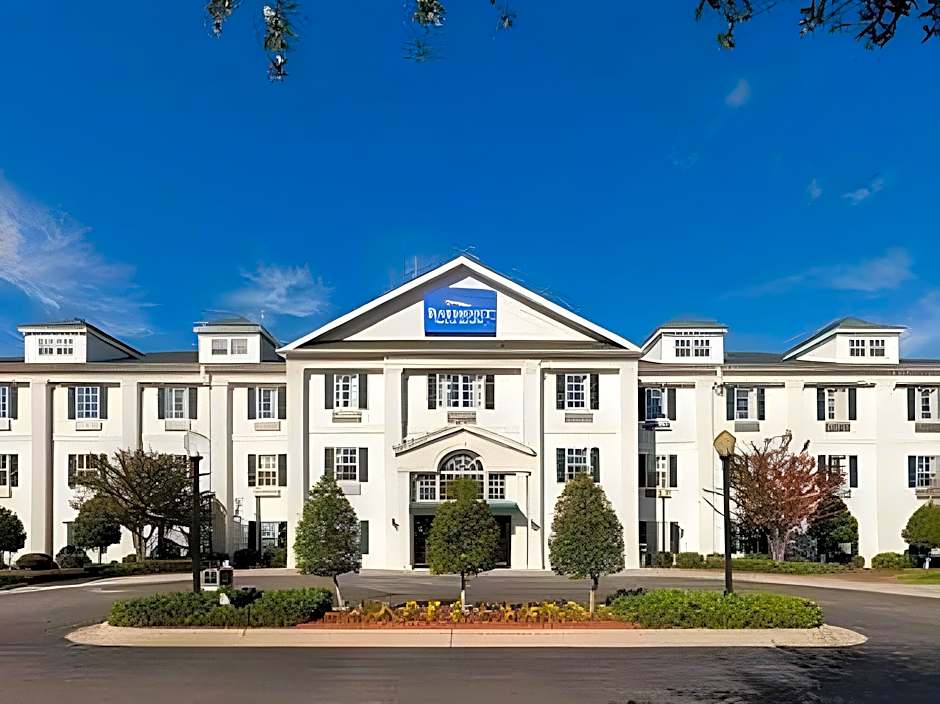 Baymont by Wyndham Lafayette Airport
