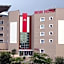 Mom Hotel