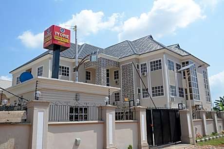 Iyore Grand Hotel and Suites
