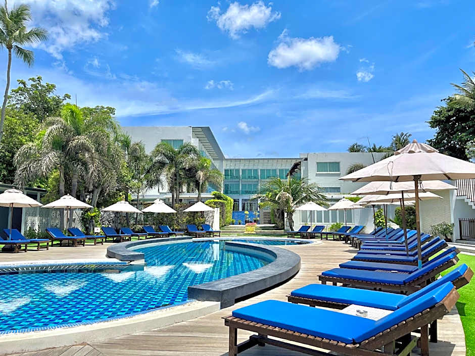 KC Beach Club & Pool Villas