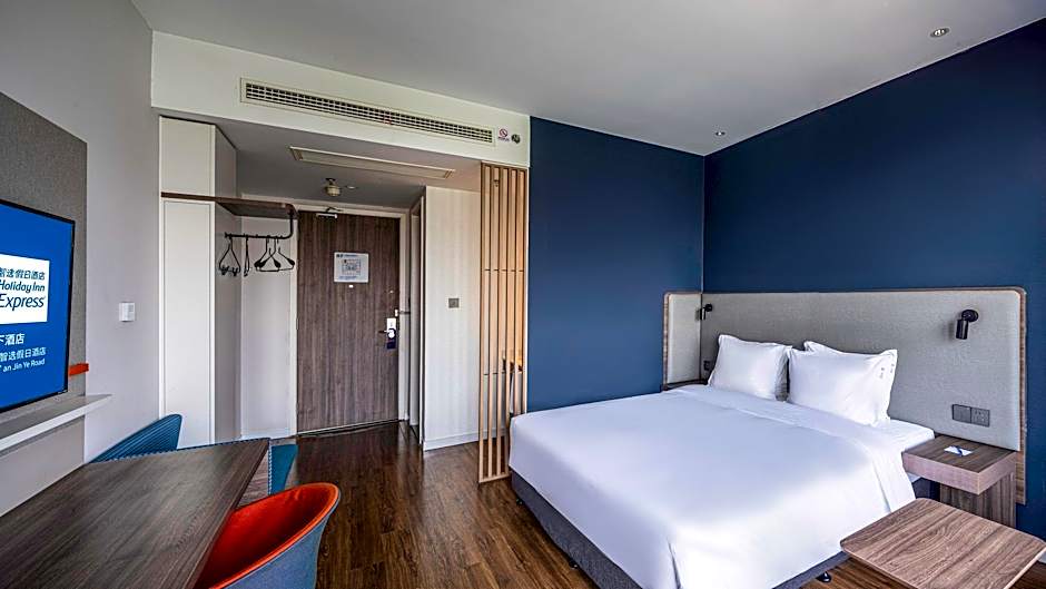 Holiday Inn Express Xian West By IHG