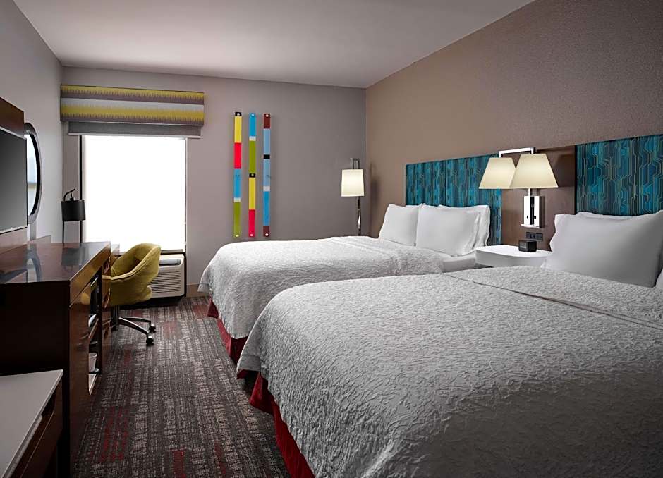 Photo 1 of 4 of 2 Queen Beds, Non-Smoking, Work Desk, Microwave And Mini-Refrigerator, Wi-Fi, Full Breakfast