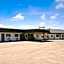 First Inn By OYO Quinter Hwy 70