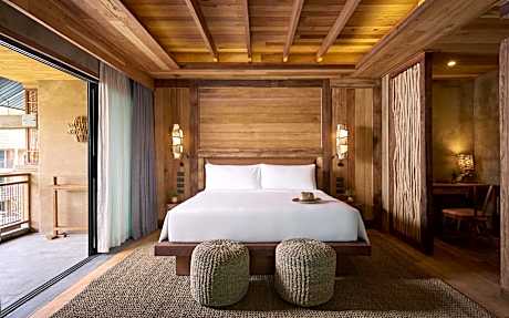 King Suite with City View
