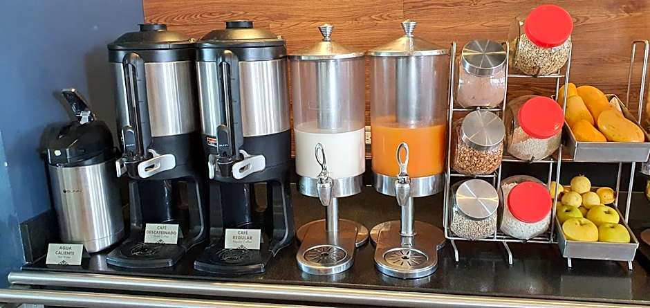 Microtel Inn & Suites by Wyndham San Luis Potosi