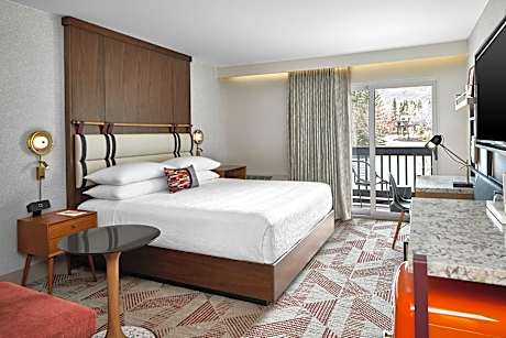 King Balcony Room, Guest room, 1 King, Balcony