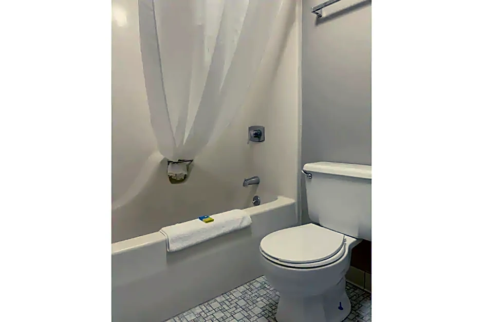 Paris Inn and Suites