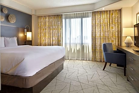 Corner King Suite