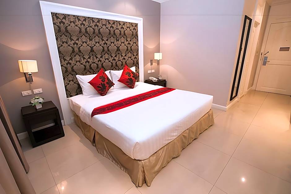 Hope Land Hotel  Sukhumvit 46/1