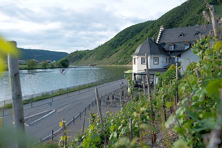 Hotel Haus Burg Metternich