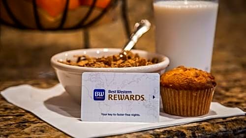 Best Western Wichita North Hotel & Suites – Wichita, KS