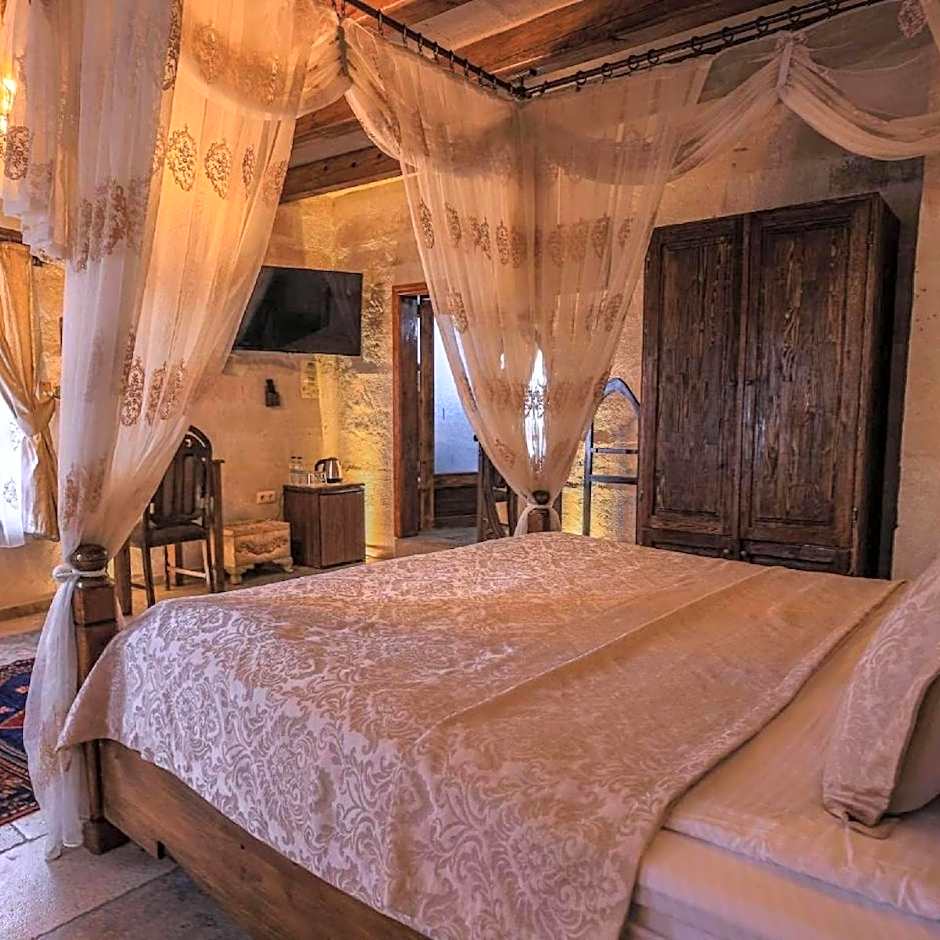 Maccan Cave Hotel
