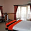 Crown Hotel