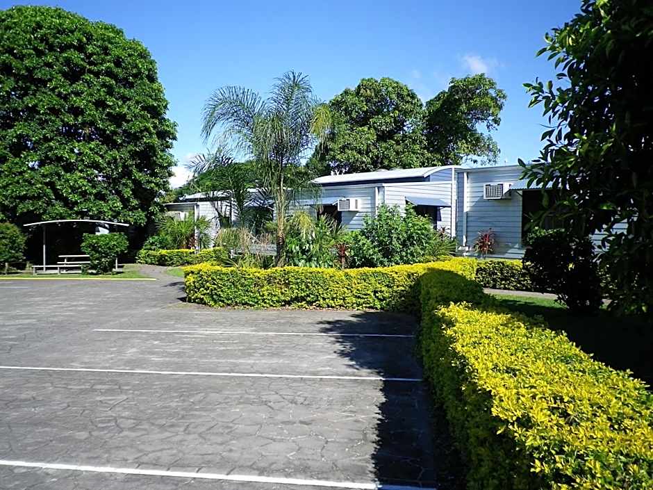 Tin Can Bay's Sleepy Lagoon Motel