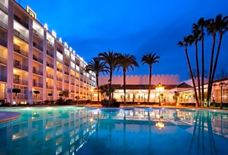 Twin Room with Extra Bed (3 Adults)