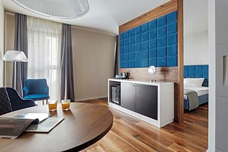WITH TERRACE WITH KITCHEN Capacity 2