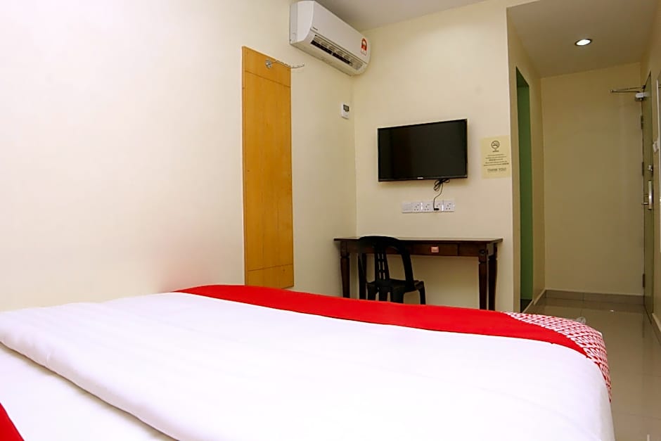 Hotel O Holiday Mansion Inn