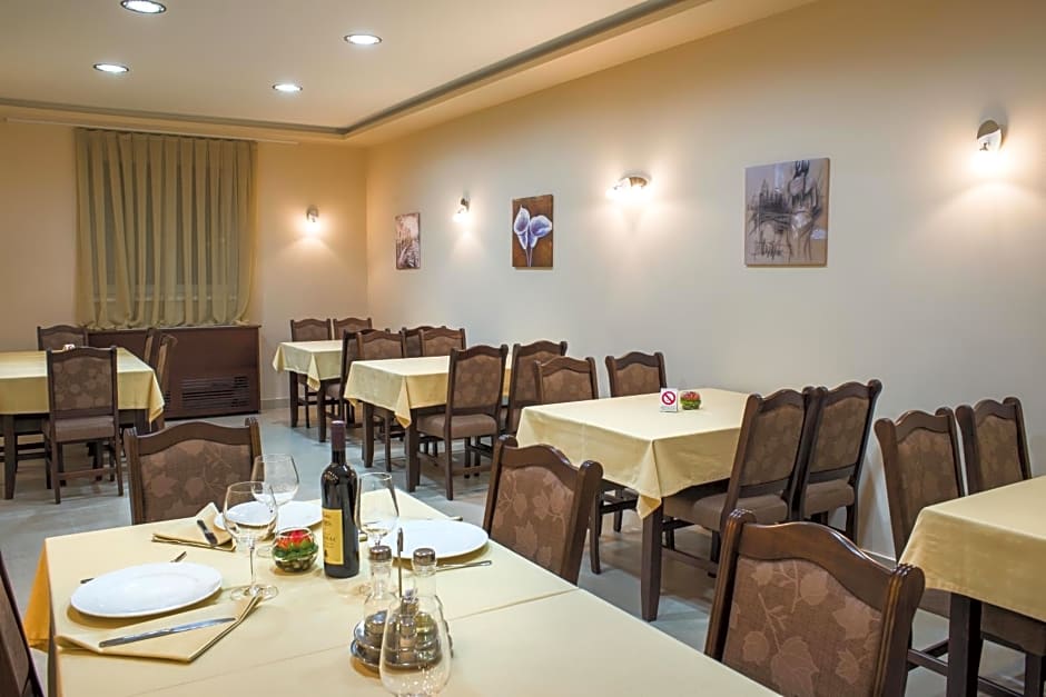 Garni Hotel Semlin B&B