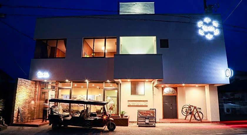 tu.ne.Hostel