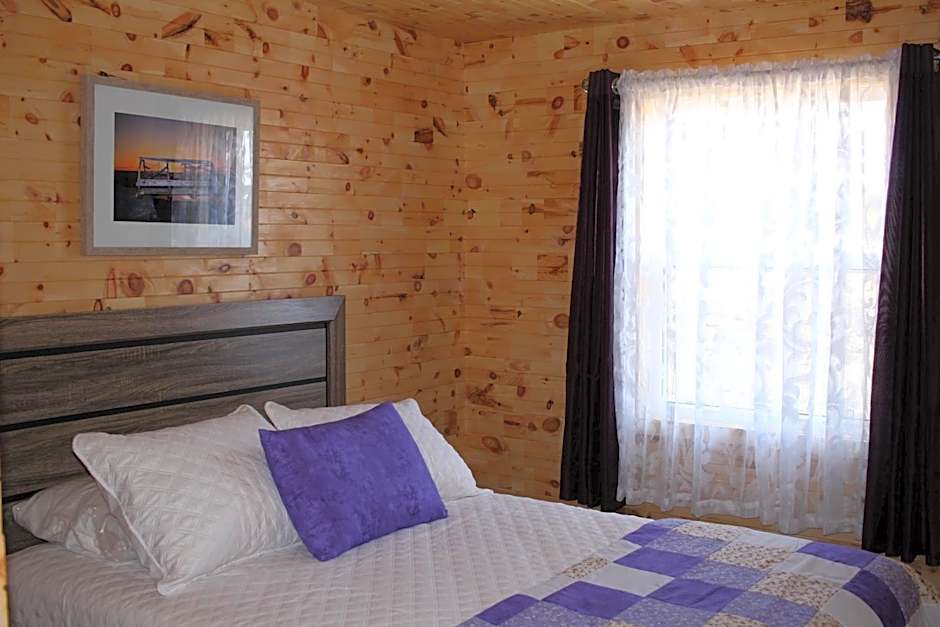 Raleigh Rooms & Taylor's Crafts